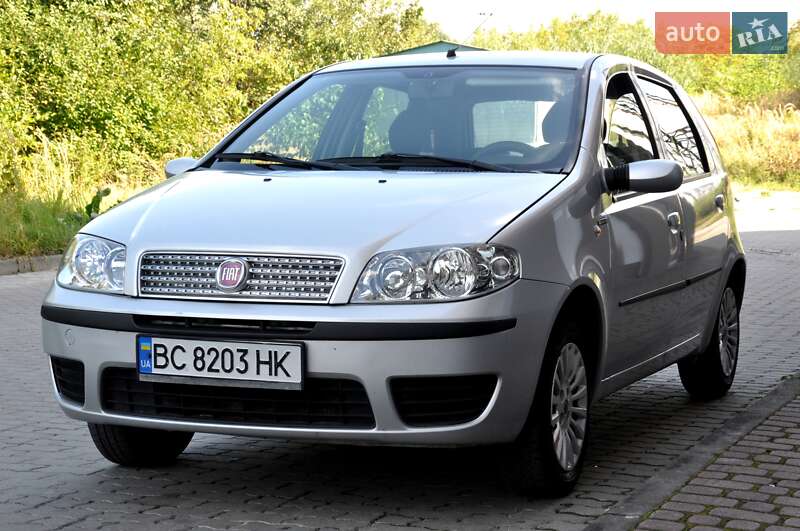 Хетчбек Fiat Punto 2009 в Львові
