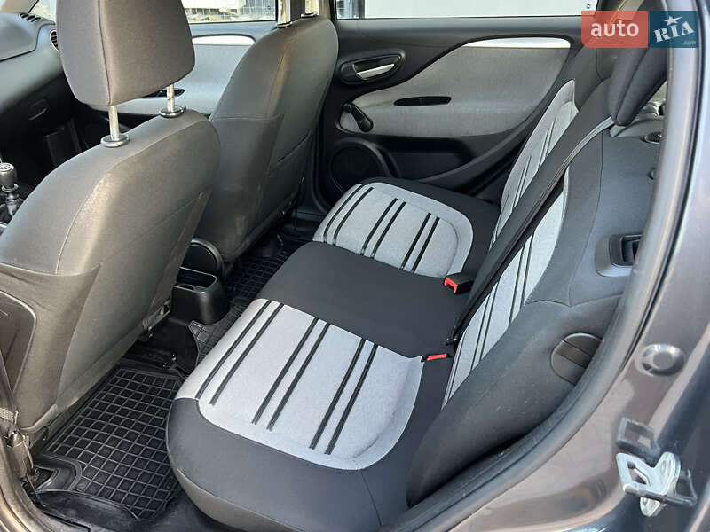 Хэтчбек Fiat Punto 2010 в Ровно