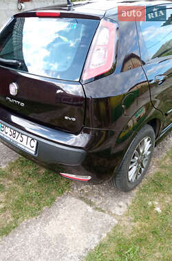 Хэтчбек Fiat Punto 2011 в 