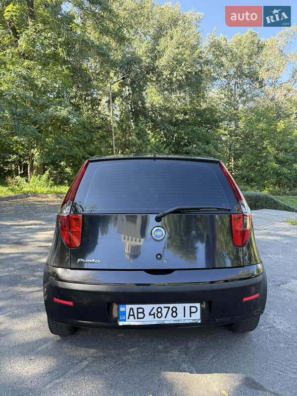 Хэтчбек Fiat Punto 2004 в Киеве
