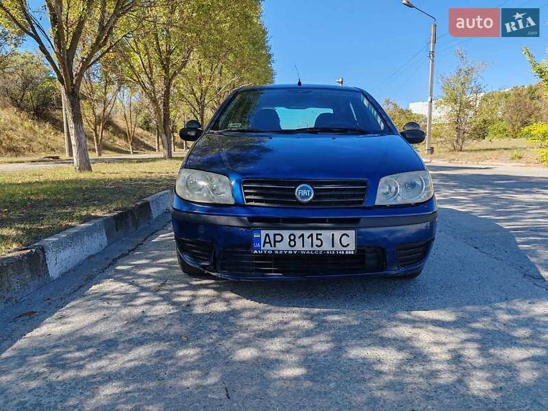 Хэтчбек Fiat Punto 2003 в Запорожье