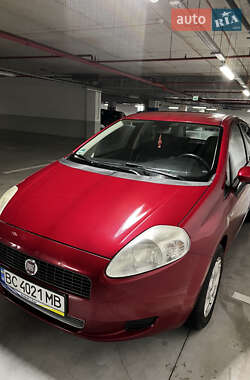 Хетчбек Fiat Punto 2009 в 