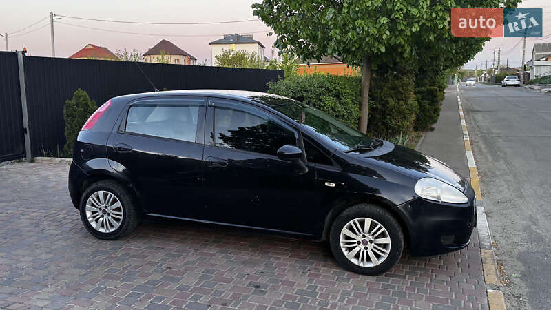 Хетчбек Fiat Punto 2009 в Житомирі