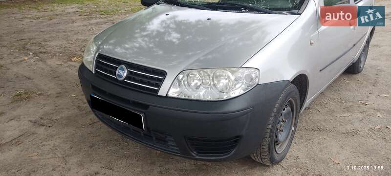 Хетчбек Fiat Punto 2006 в Рівному