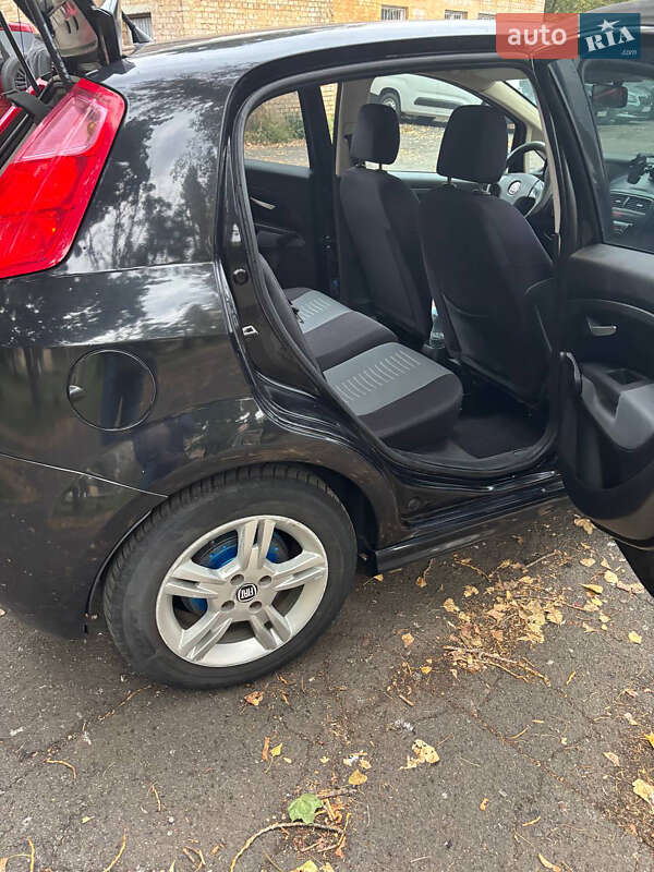 Хетчбек Fiat Punto 2008 в Києві