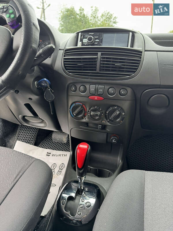 Хэтчбек Fiat Punto 2006 в Каменец-Подольском фото 8 Хэтчбек Fiat Punto 2006 в Каменец-Подольском