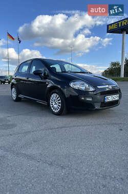 Хэтчбек Fiat Punto 2010 в 