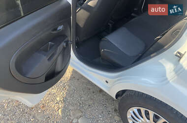 Хетчбек Fiat Punto 2012 в  фото 11 Хетчбек Fiat Punto 2012 в