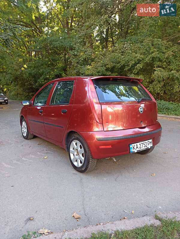 Хетчбек Fiat Punto 2004 в Києві