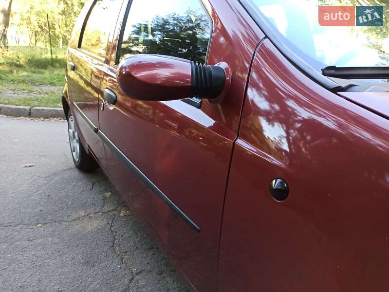 Хетчбек Fiat Punto 2004 в Києві