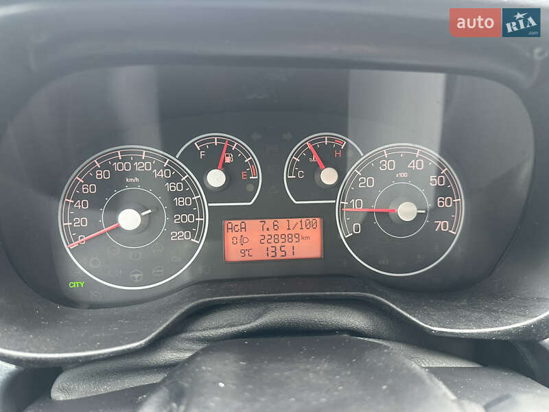 Хетчбек Fiat Punto 2008 в Києві фото 24 Хетчбек Fiat Punto 2008 в Києві