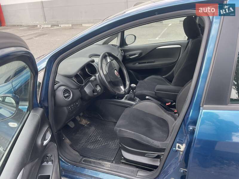 Хэтчбек Fiat Punto 2013 в Киеве фото 9 Хэтчбек Fiat Punto 2013 в Киеве