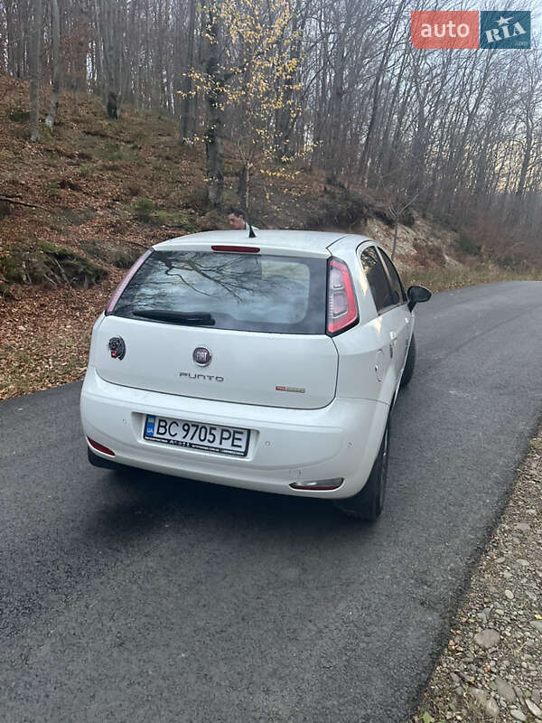Хэтчбек Fiat Punto 2012 в Болехове фото 5 Хэтчбек Fiat Punto 2012 в Болехове