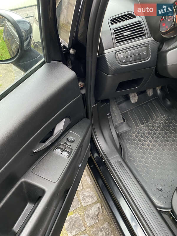 Хэтчбек Fiat Punto 2008 в Житомире