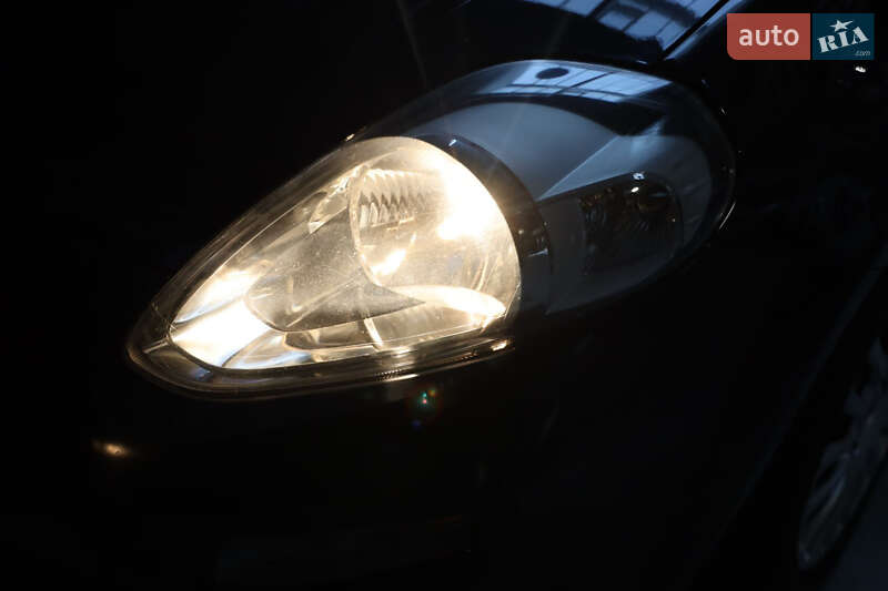 Хэтчбек Fiat Punto 2017 в Луцке