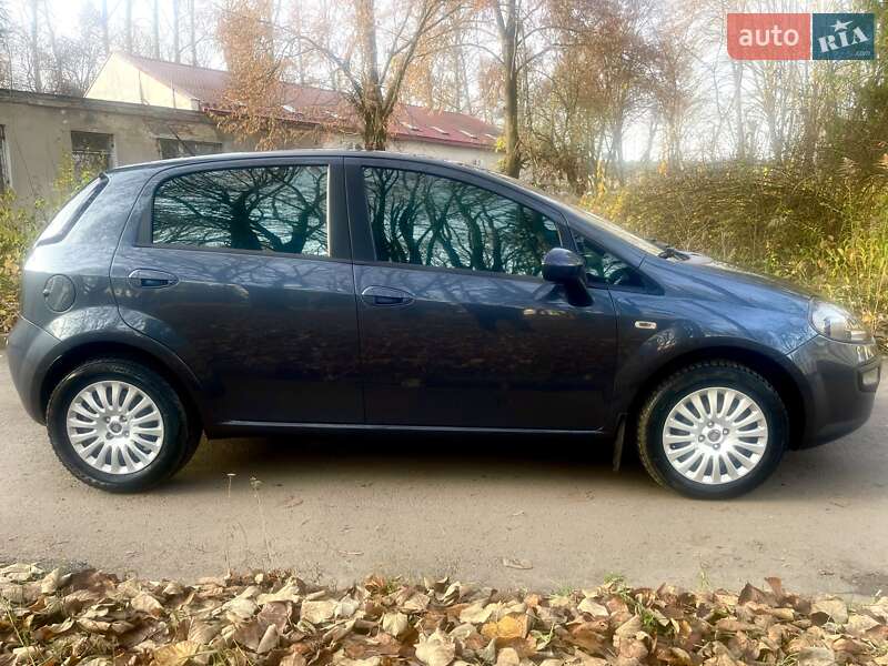 Хэтчбек Fiat Punto 2009 в Тернополе