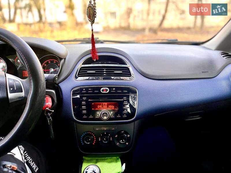 Хэтчбек Fiat Punto 2009 в Тернополе