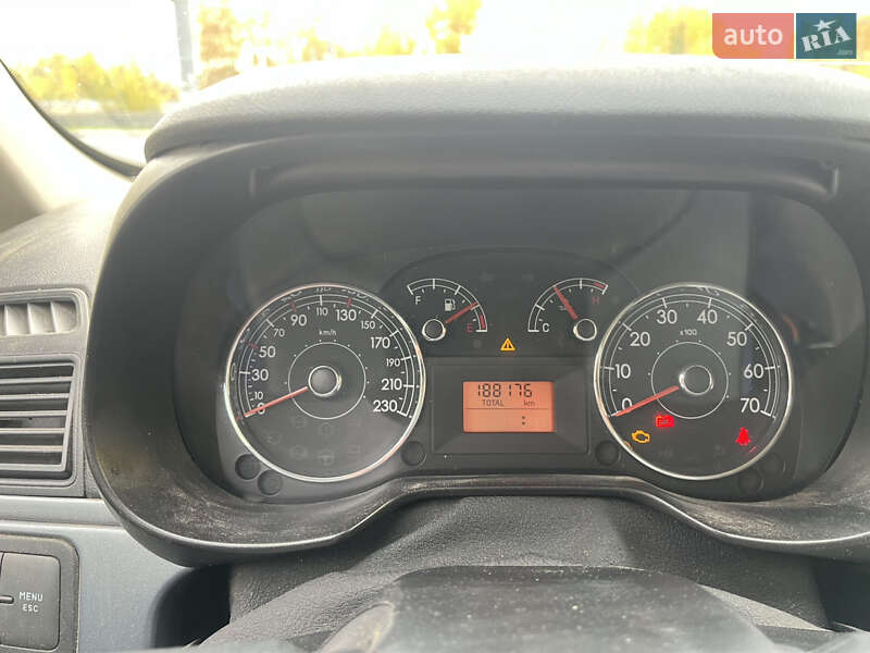 Хетчбек Fiat Punto 2009 в Дніпрі