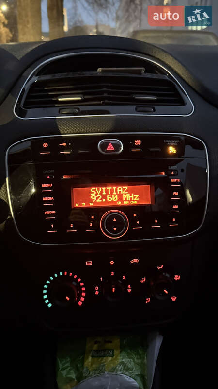 Хэтчбек Fiat Punto 2016 в Ровно