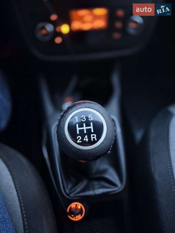 Хэтчбек Fiat Punto 2010 в Ровно фото 13 Хэтчбек Fiat Punto 2010 в Ровно