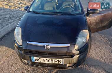 Хэтчбек Fiat Punto 2011 в Стрые