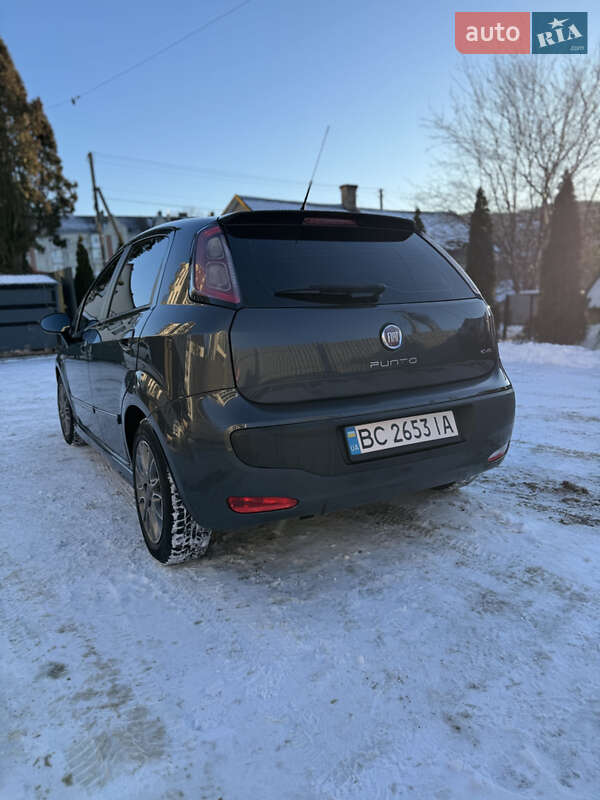 Хэтчбек Fiat Punto 2011 в Пустомытах фото 6 Хэтчбек Fiat Punto 2011 в Пустомытах