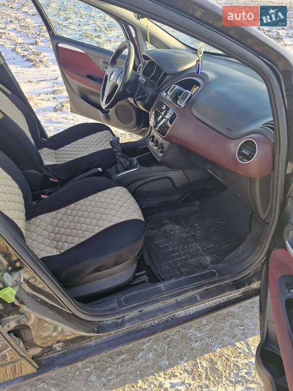 Хэтчбек Fiat Punto 2012 в Луцке фото 15 Хэтчбек Fiat Punto 2012 в Луцке