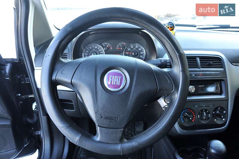 Хэтчбек Fiat Punto 2009 в Львове