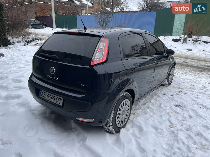 Хэтчбек Fiat Punto 2011 в Запорожье