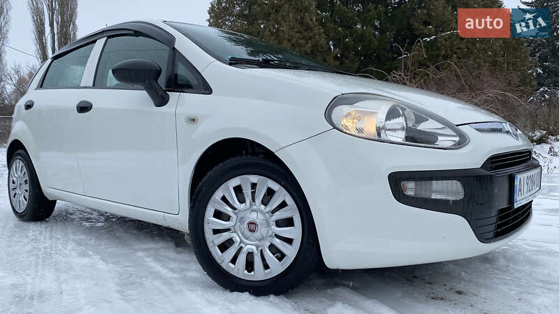 Хэтчбек Fiat Punto 2010 в Ракитном