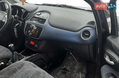 Хетчбек Fiat Punto 2011 в Борщеві