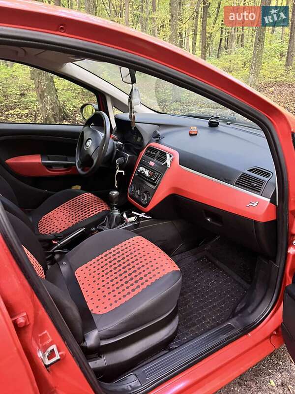 Хэтчбек Fiat Punto 2006 в Староконстантинове фото 8 Хэтчбек Fiat Punto 2006 в Староконстантинове