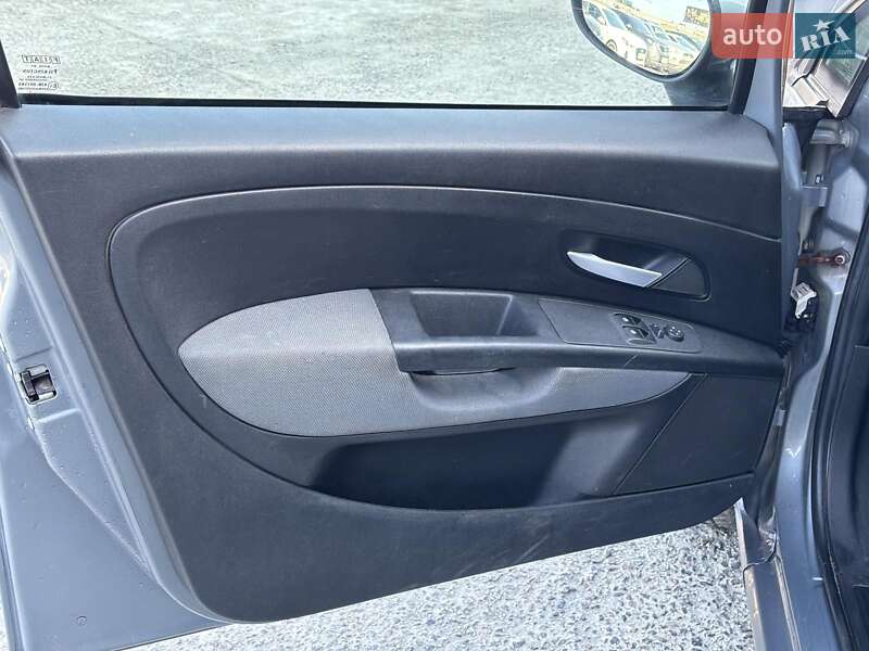 Хэтчбек Fiat Punto 2008 в Львове фото 10 Хэтчбек Fiat Punto 2008 в Львове