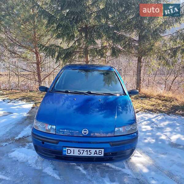 Хэтчбек Fiat Punto 2000 в Яремче