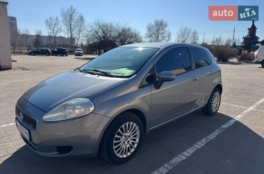 Хэтчбек Fiat Punto 2008 в Киеве