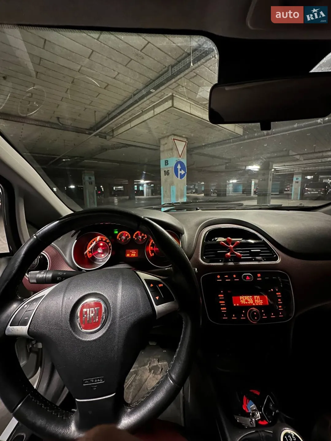 2011 Fiat Punto - мініатюра 12