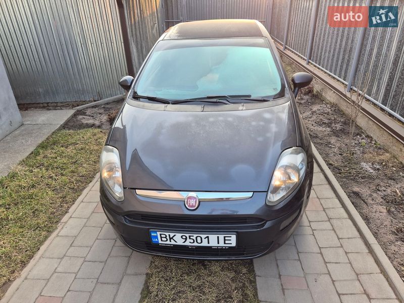 Хетчбек Fiat Punto 2011 в Ковелі
