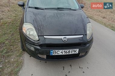 Хетчбек Fiat Punto 2011 в Стрию