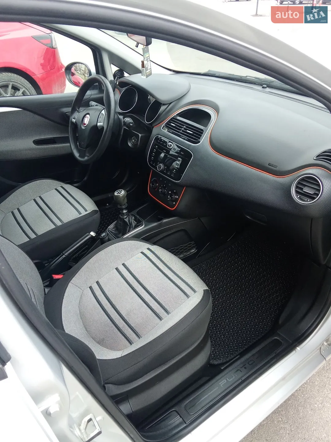 2011 Fiat Punto - мініатюра 24