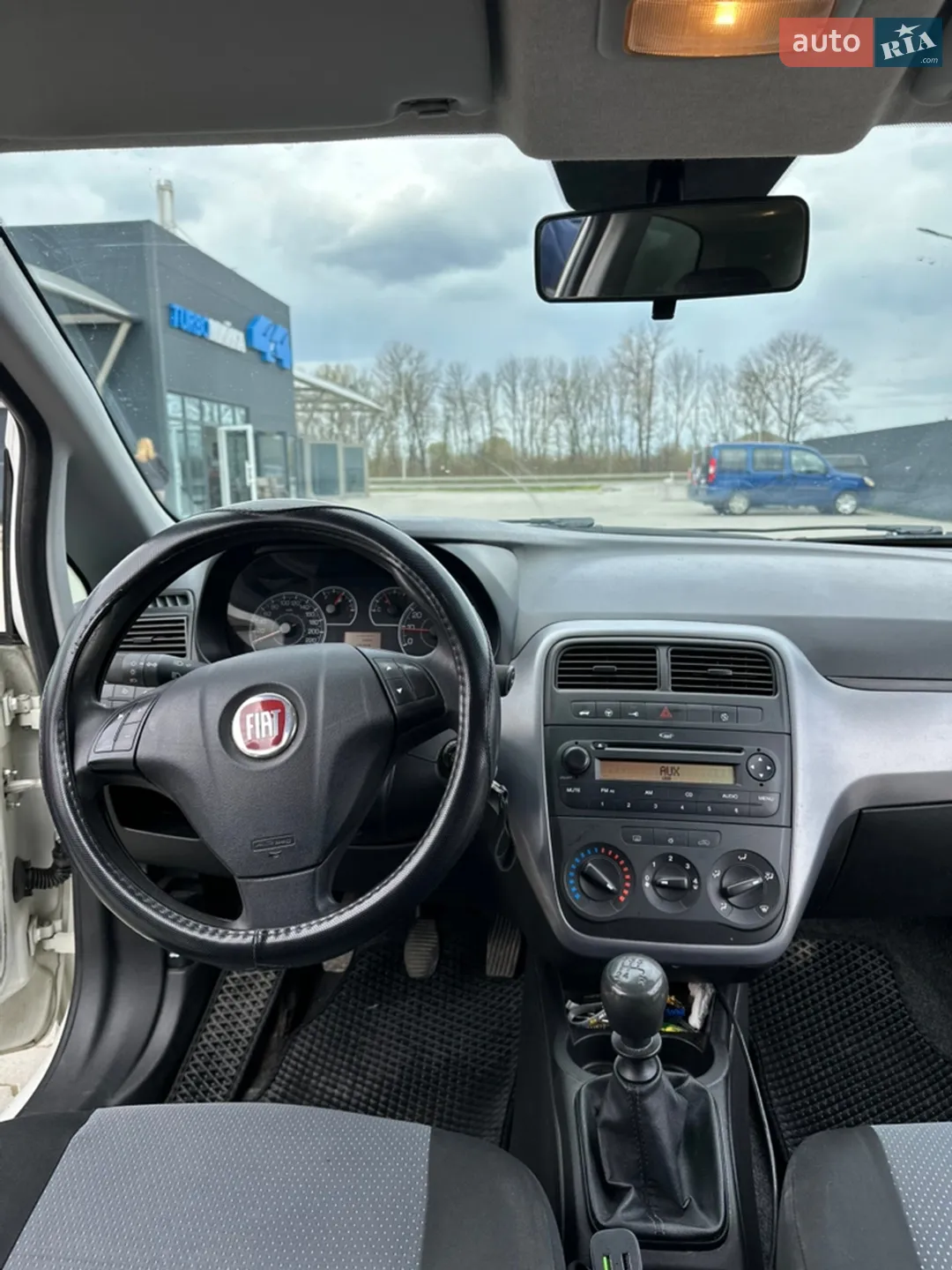 2011 Fiat Punto - мініатюра 8