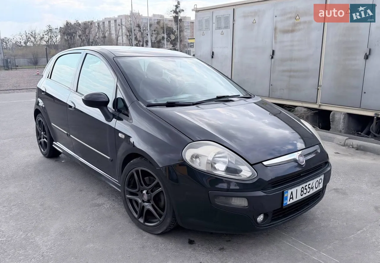 2011 Fiat Punto - мініатюра 21