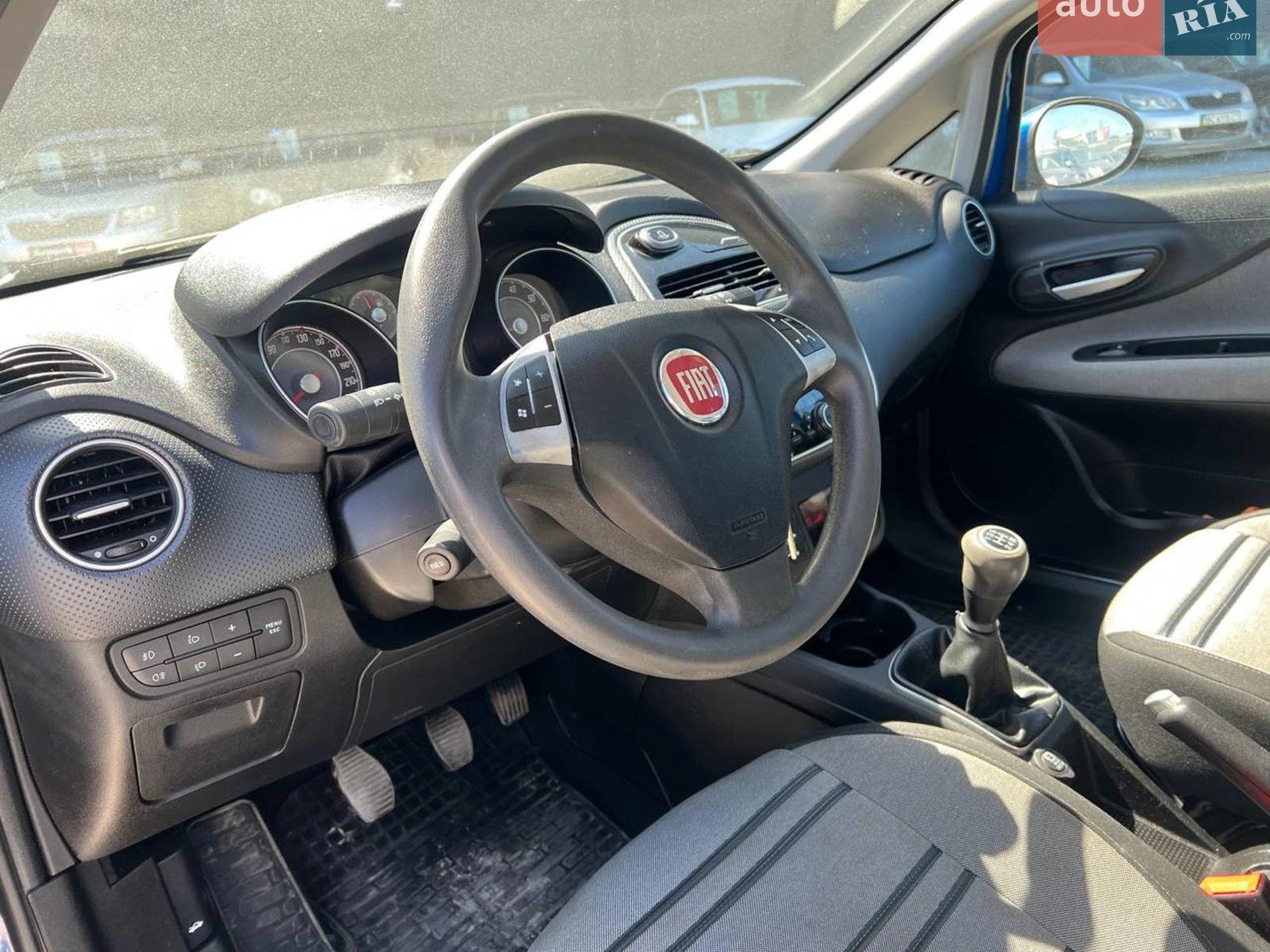 2011 Fiat Punto - мініатюра 18