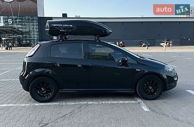 Хэтчбек Fiat Punto 2010 в Киеве