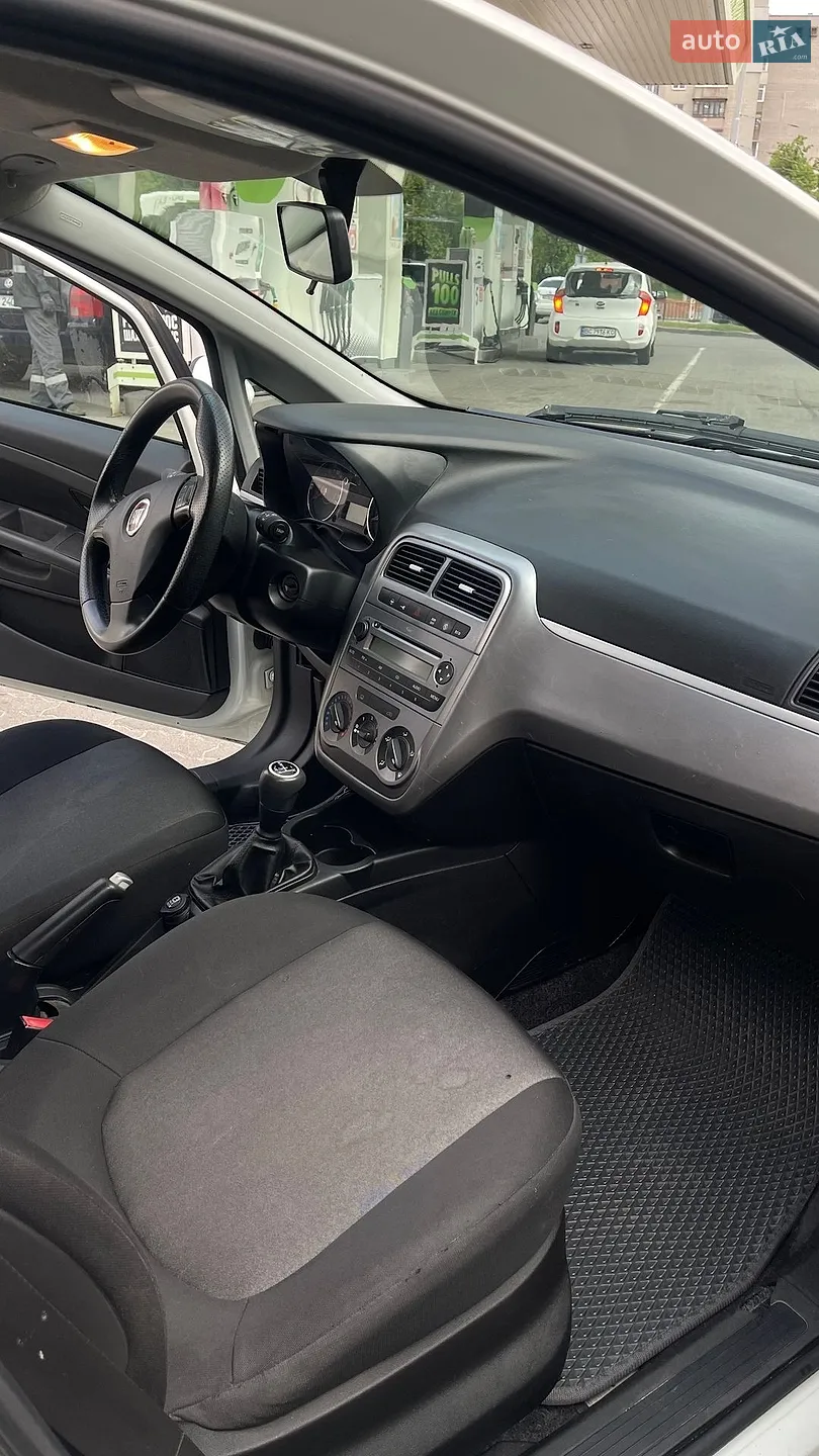 2012 Fiat Punto - мініатюра 20