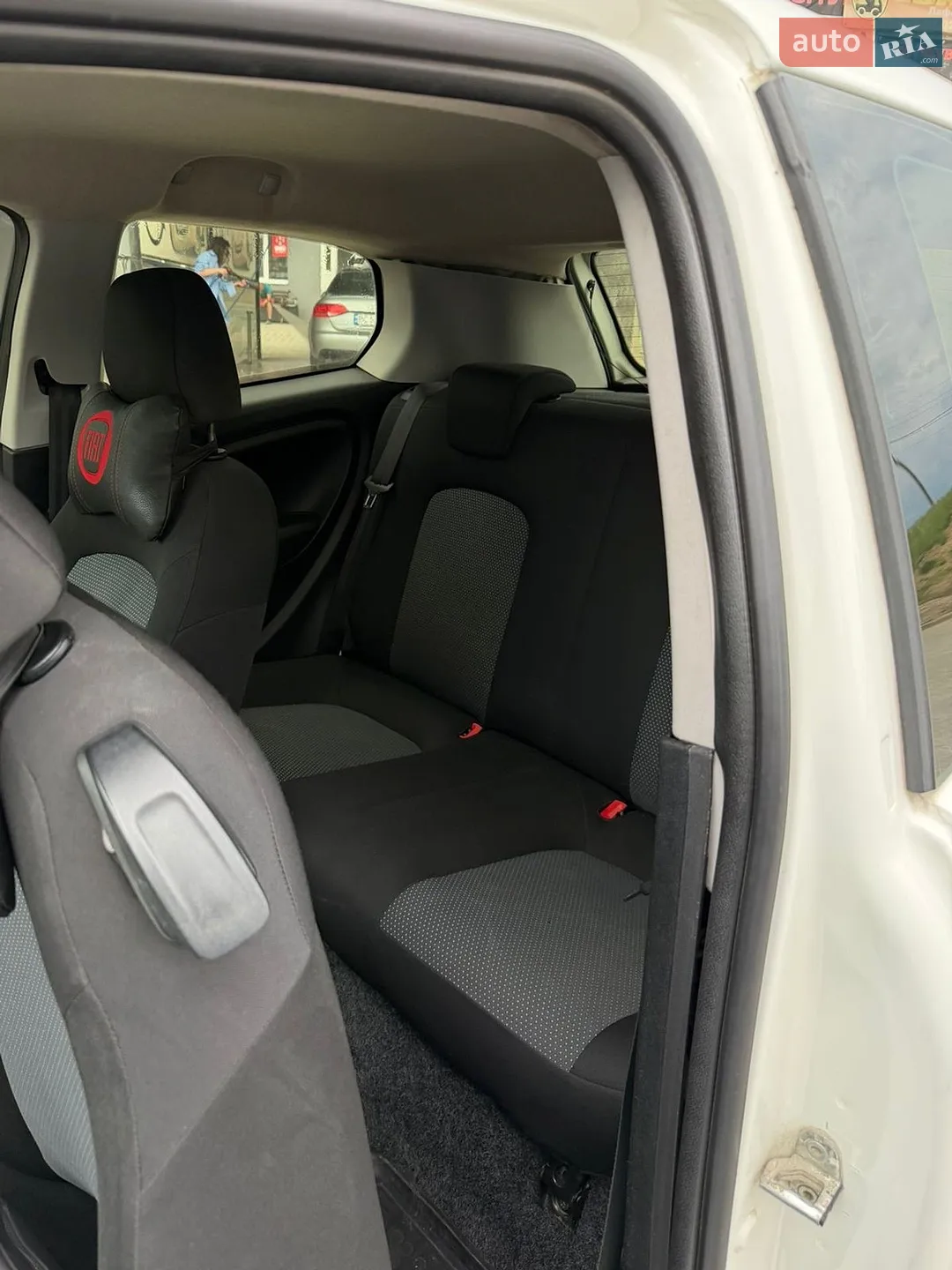 2011 Fiat Punto - мініатюра 11