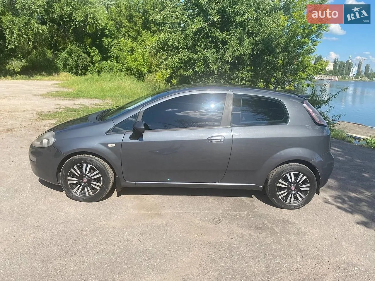 2012 Fiat Punto - мініатюра 15