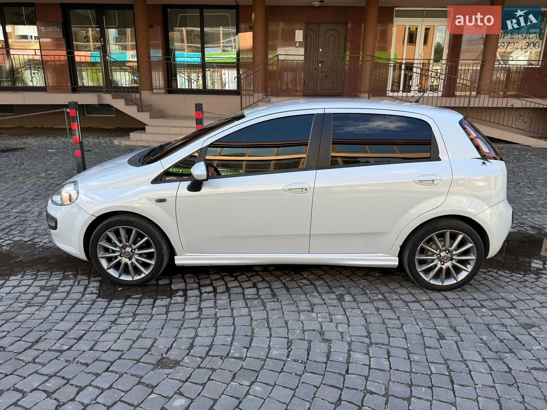 2010 Fiat Punto - мініатюра 8