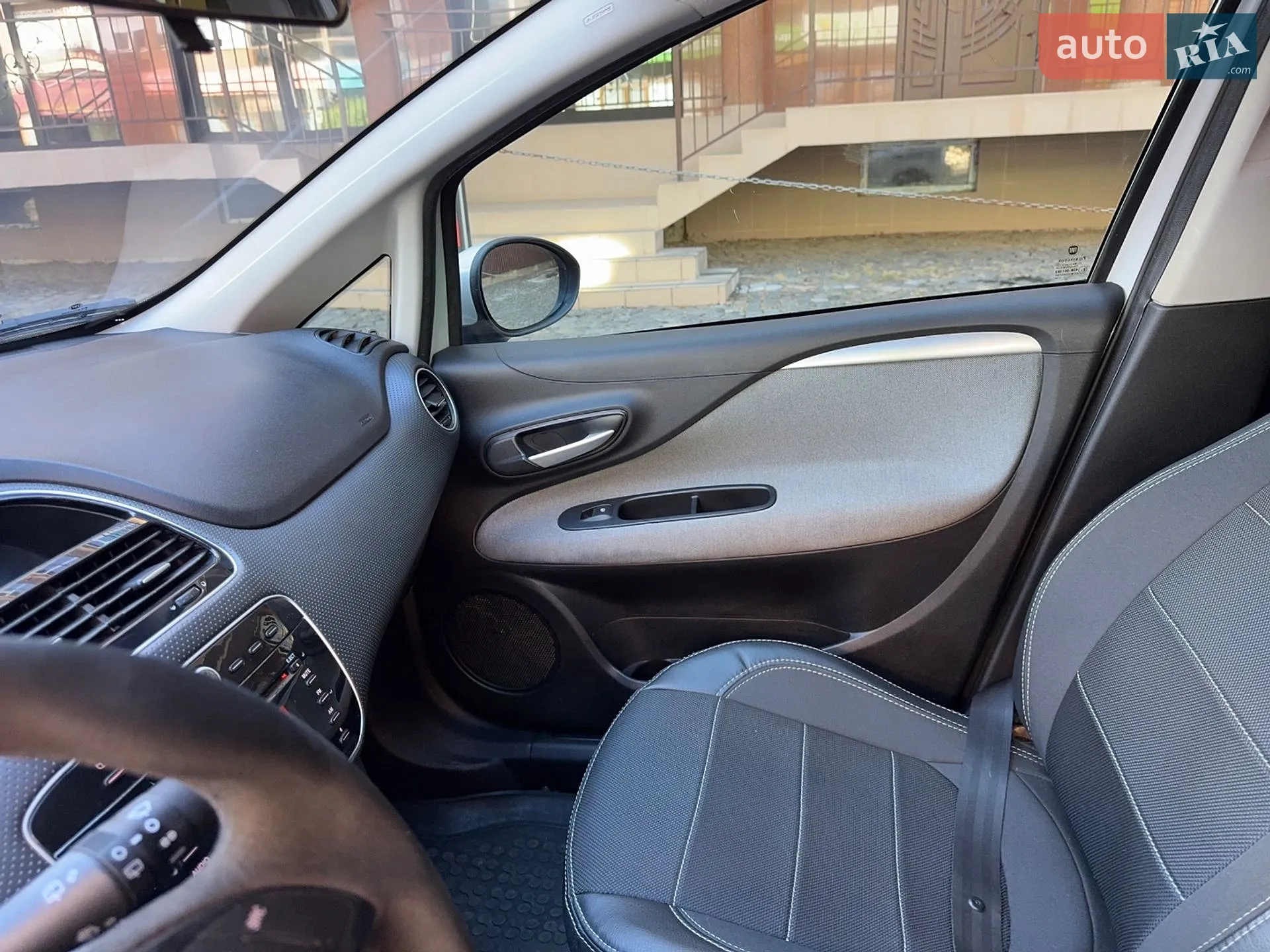 2010 Fiat Punto - мініатюра 15