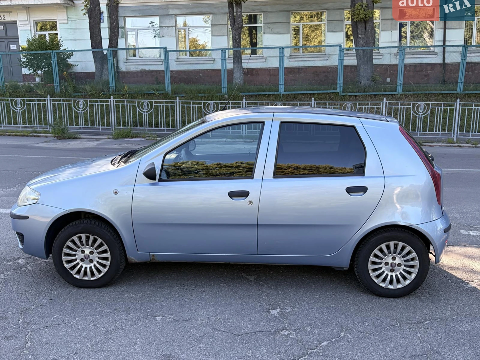 2011 Fiat Punto - мініатюра 8