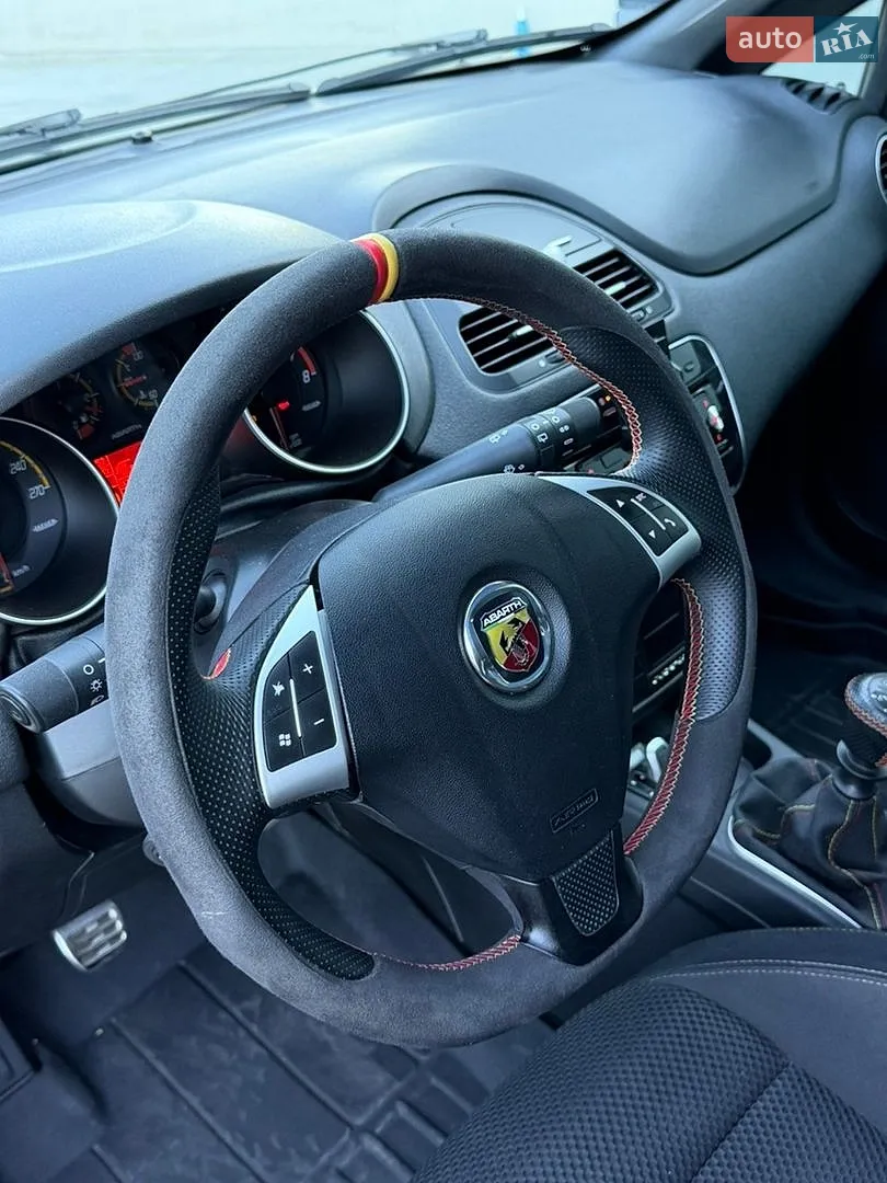 2013 Fiat Punto - мініатюра 16